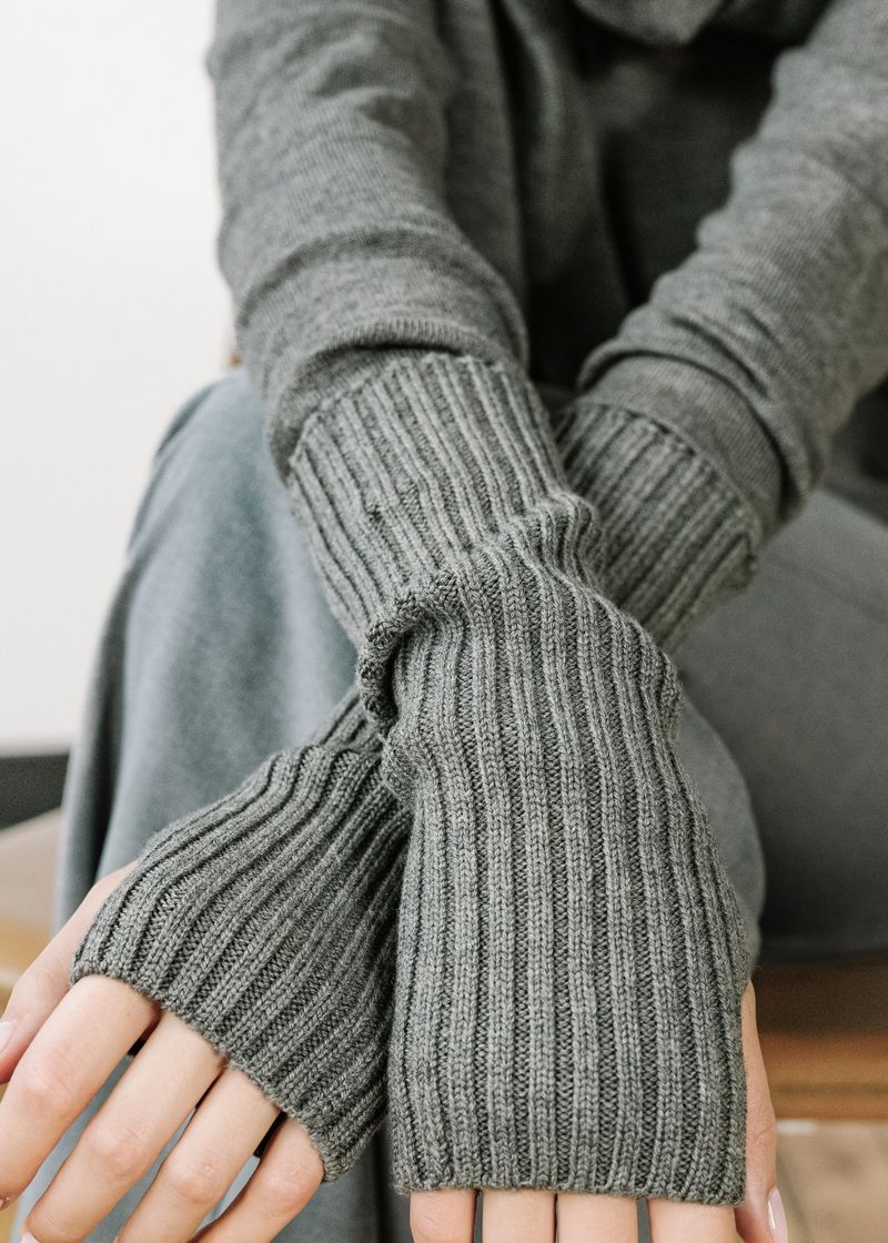 Tube-glove