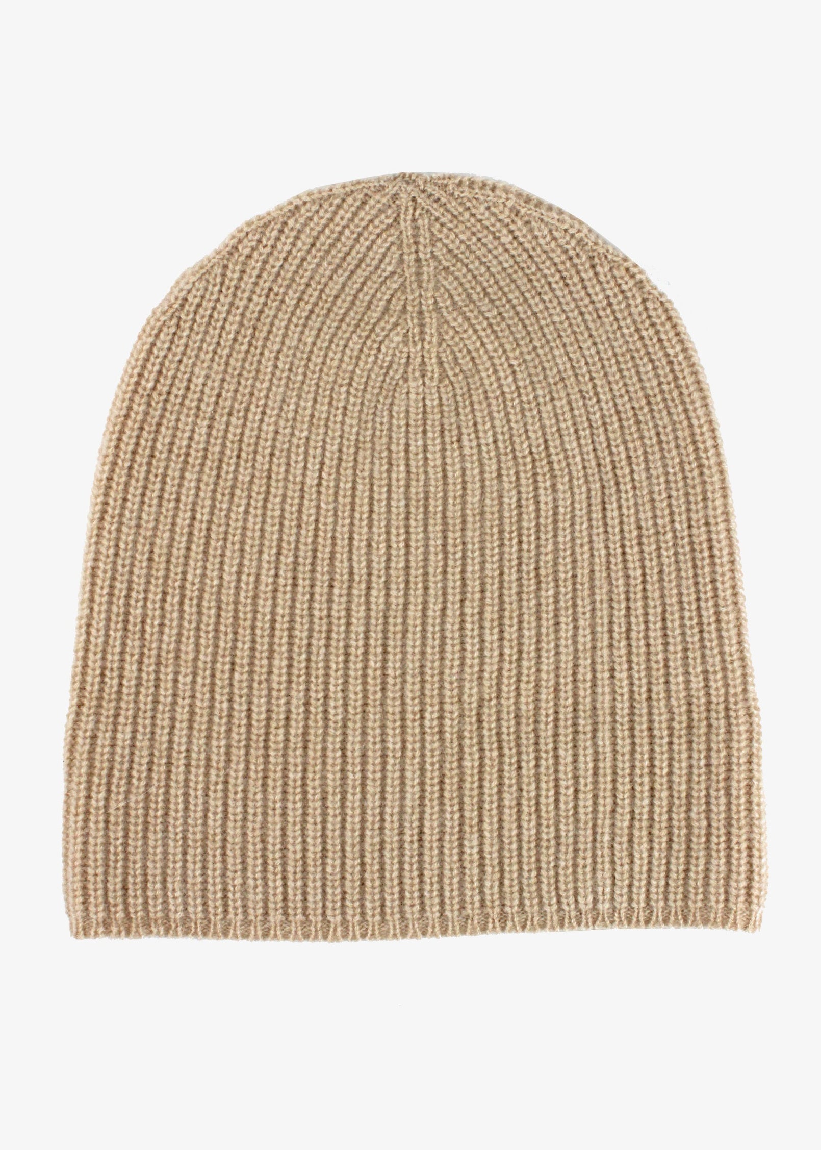 A beige cashmere beanie hat with a half cardigan stitch.